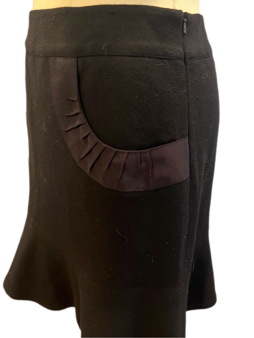 Etcetera Black Crepe Skirt with Flounced Hem and Pocket Details - EUC